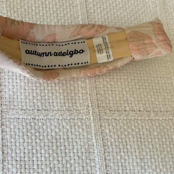 AUTUMN ADEIGBO
Brocade Headband
AUTUMN ADEIGBO - Picture 8 of 12